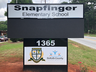 Sign saying Snapfinger Elementary